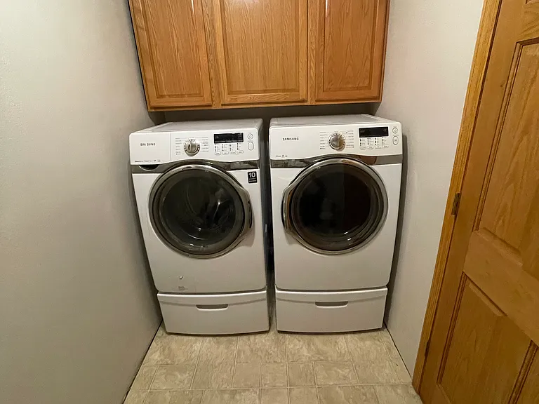 127 E Main St — Photo 6