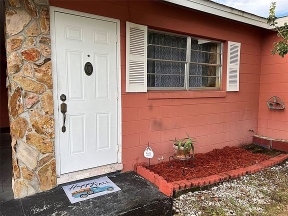 3rd image of 11334 Layton St