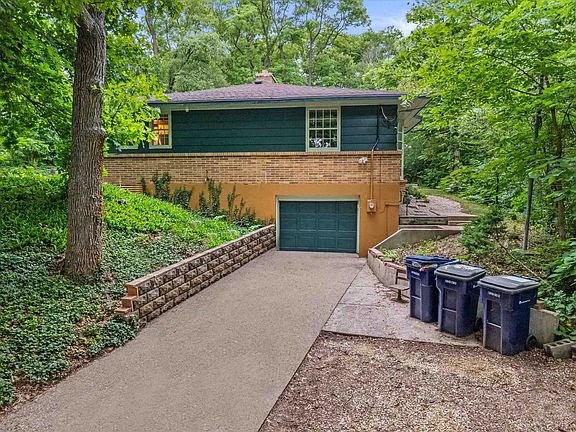 3rd image of 307 Prospect Ave