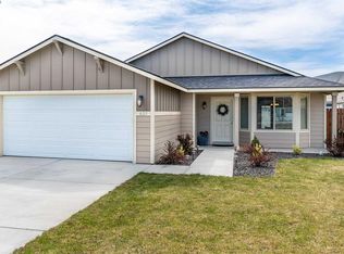 621 Botaka Loop, Benton City, WA 99320