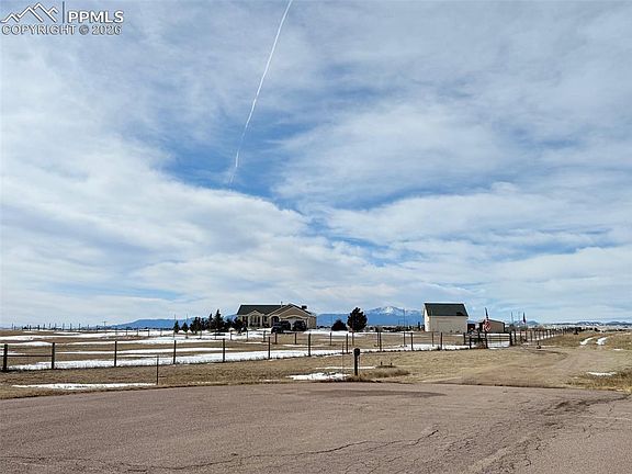 2nd image of 18702 Longhorn Acres Trl
