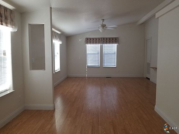 4th image of 2372 Oahu Ln