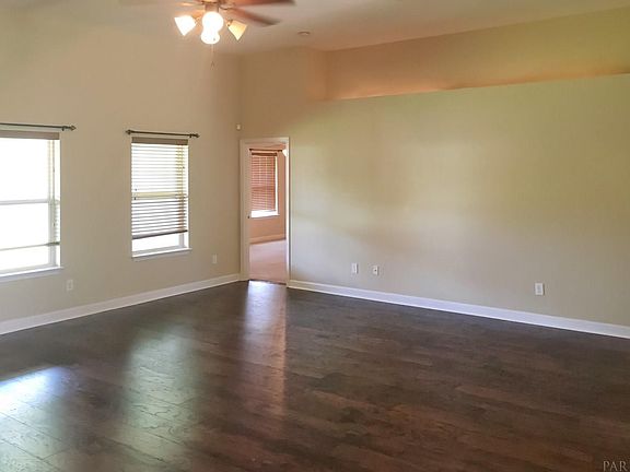 3rd image of 1228 Benning Pl