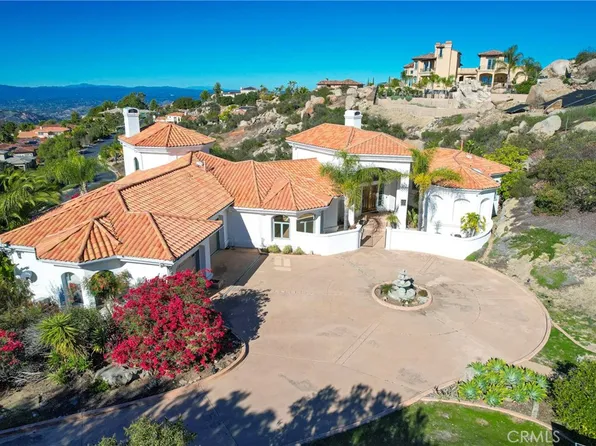 29269 Meadow Glen Way W, Escondido, CA 92026