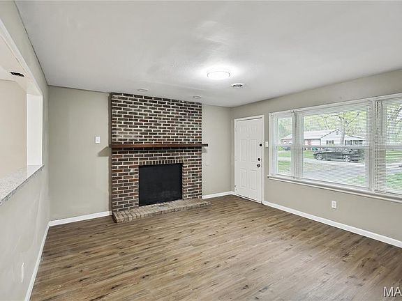 3rd image of 12019 Krenning Ln
