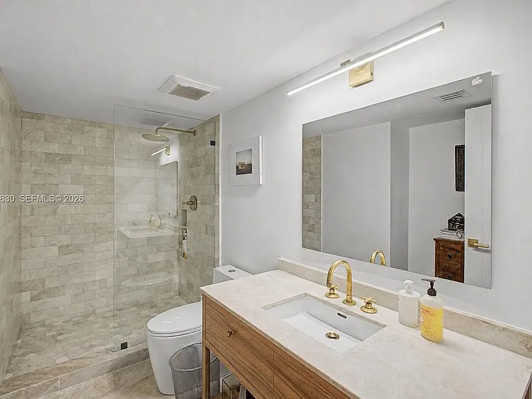 2575 Brickell Bay Dr #4A — Photo 12