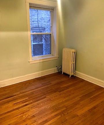 4th image of 4734 N Rockwell St #1T