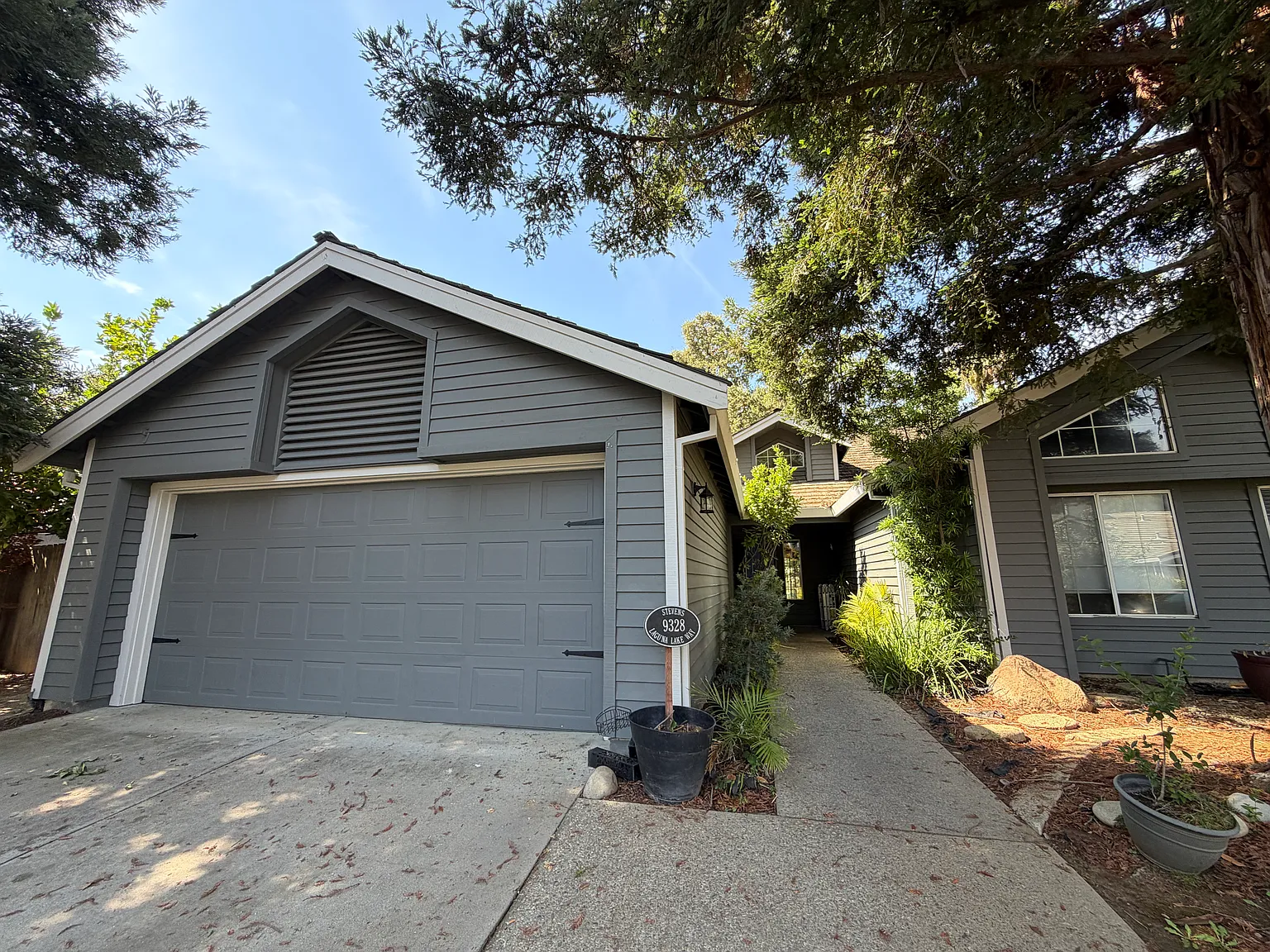 9328 Laguna Lake Way — Photo 1