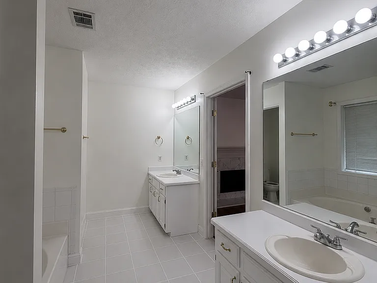 120 Oak Vista Ct — Photo 20