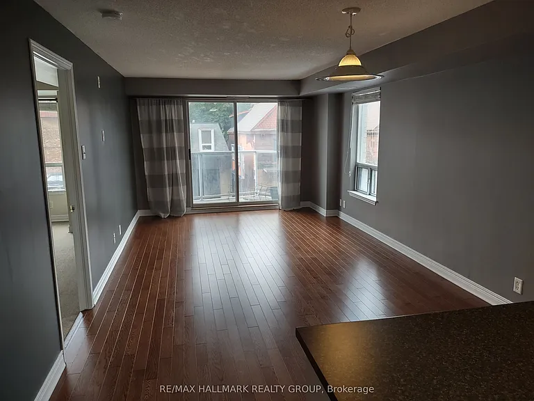429 Somerset St W #313 — Photo 5