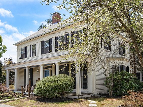 3rd image of 19 Linden St