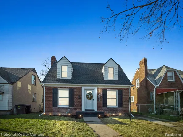 19139 Stansbury St, Detroit, MI 48235