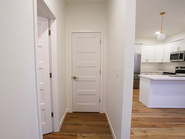 1331 Lenore Dr #B — Photo 6