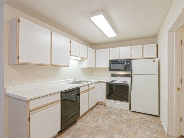 7472 157th St W #2116