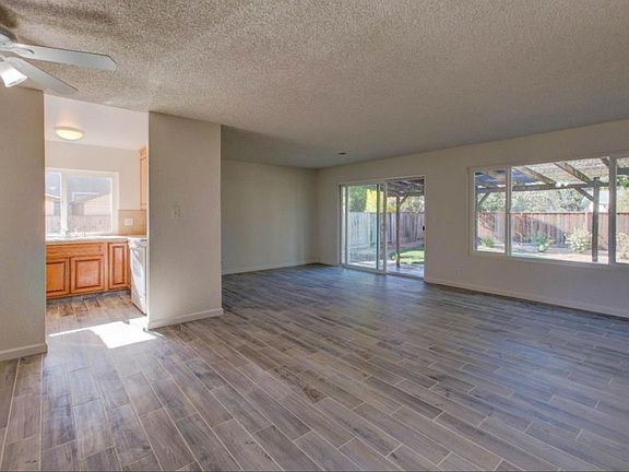 2nd image of 17195 Birch Way