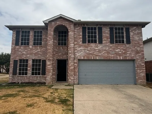 3040 Clemente Dr, Grand Prairie, TX 75052