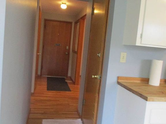 2nd image of 2132 N Winnifred St
