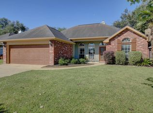 304 Pear Tree Cir, Broussard, LA 70518
