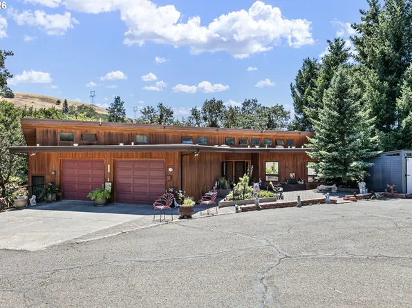 375 Acorn Dr, Roseburg, OR 97470