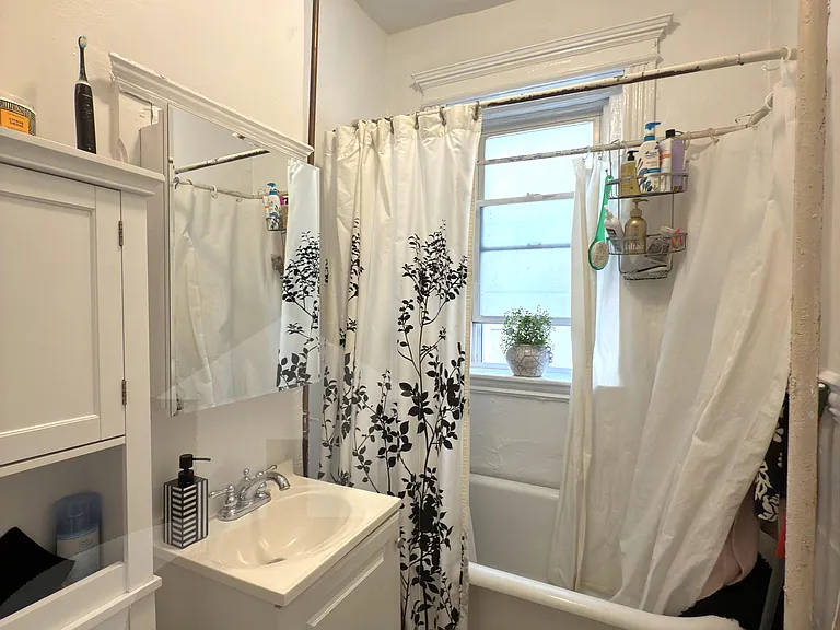 72 Kirkland St #1 — Photo 10