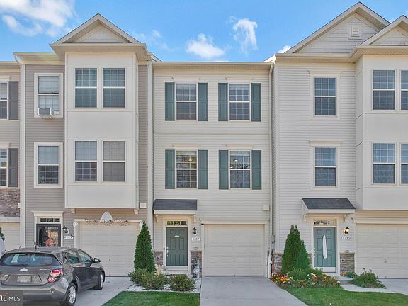 2nd image of 8187 Hollow Ct