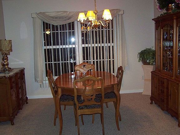 3rd image of 26839 Malihorn Dr