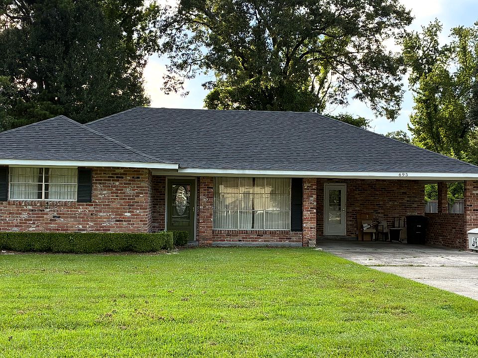 1st image of 695 Maxine Dr