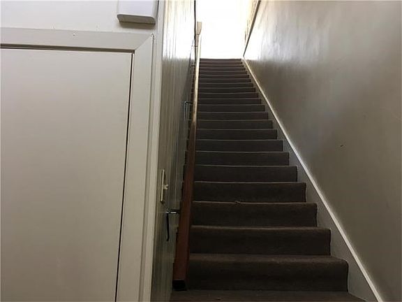 2nd image of 1009 Main St Ste A