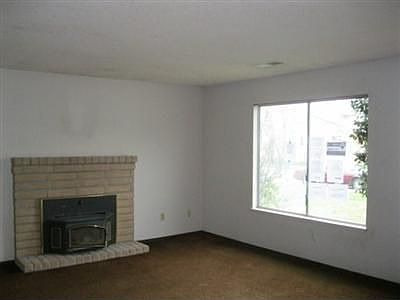 3rd image of 659 Rosemary Dr