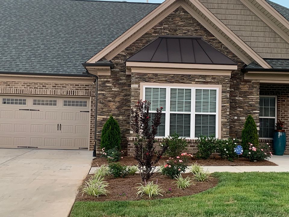 2nd image of 4354 Rockledge Ln