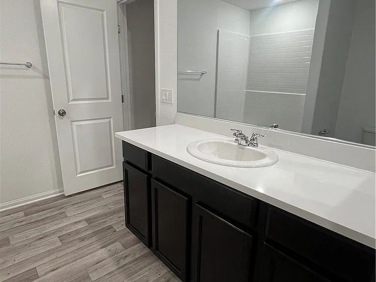 7668 Loftwood Ave — Photo 20