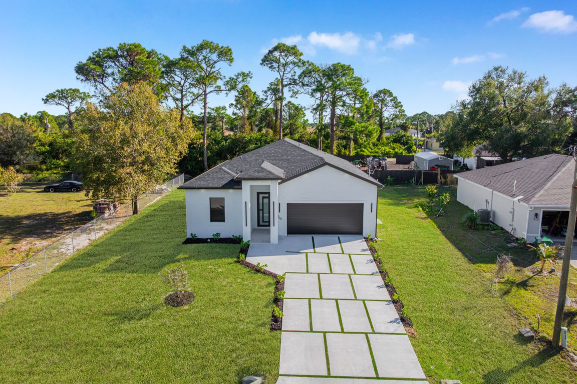 5008 N Obispo Cir  LaBelle, FL 33935-LaBelle, FL 3393501