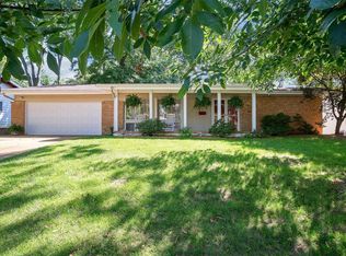 700 Wilshire Dr, Florissant, MO 63033