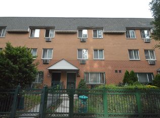 3354 14th St, Astoria, NY 11106