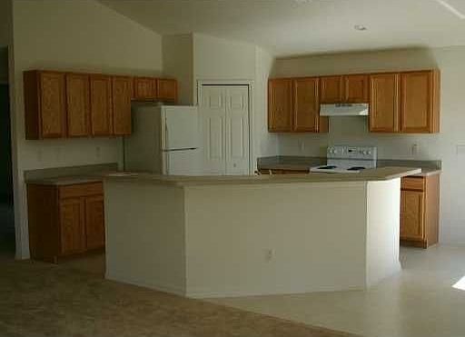 5th image of 438 Lake Charles Dr