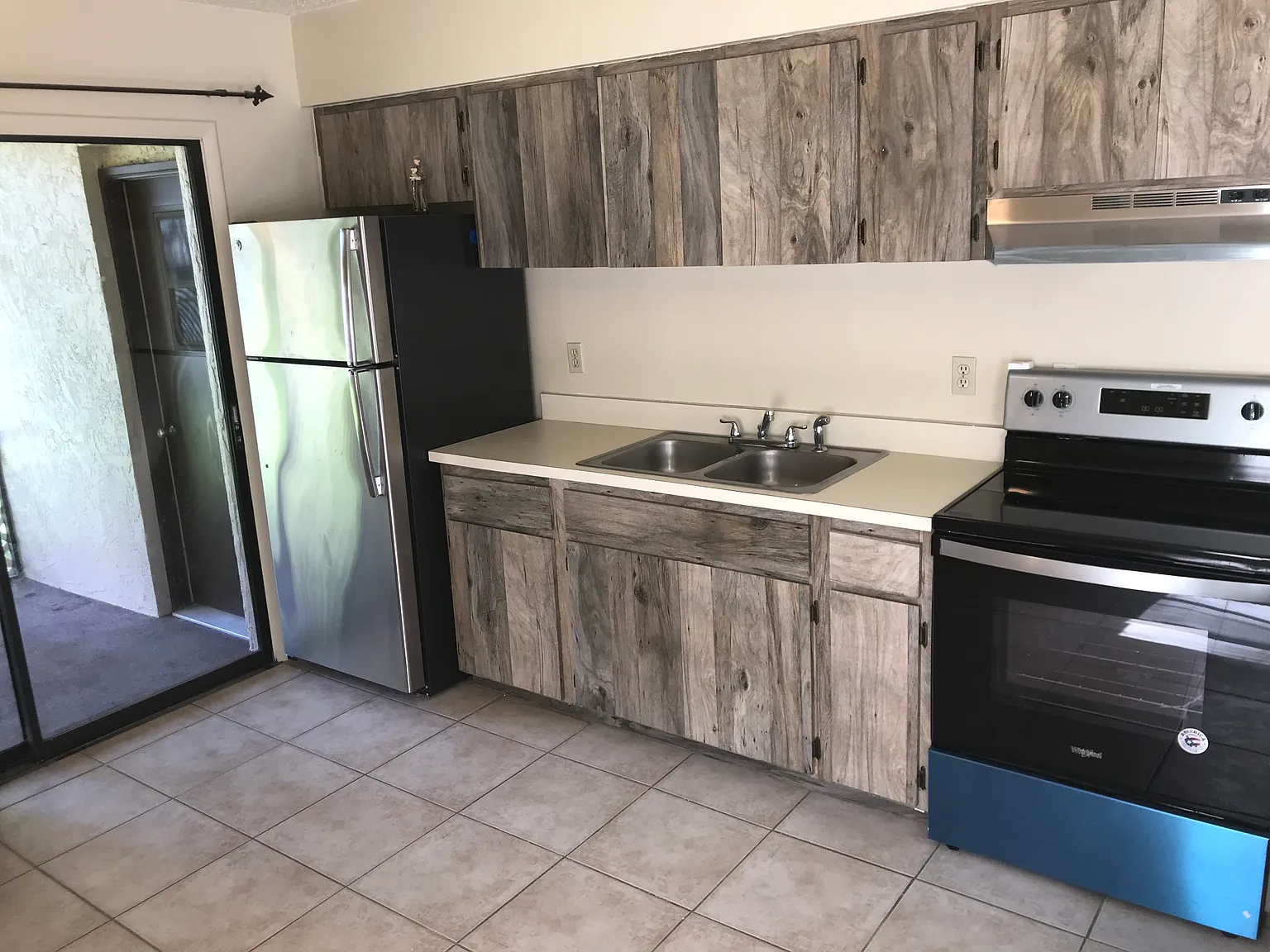 2 bed, 810 sqft, $1,500 — Photo 3