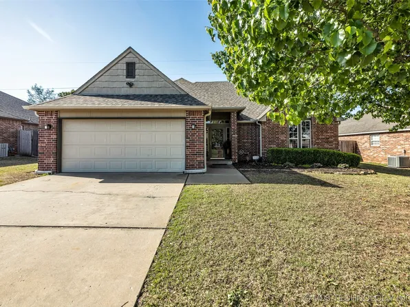 1408 W 118th St S, Jenks, OK 74037