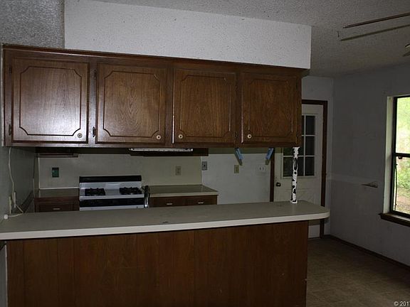 4th image of 420 N Moore Ave