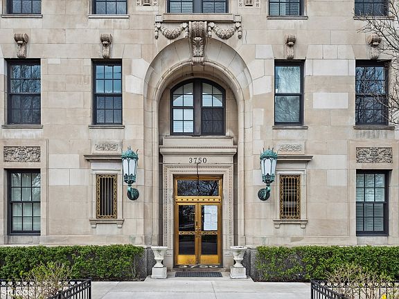 2nd image of 3750 N Lake Shore Dr APT 4F