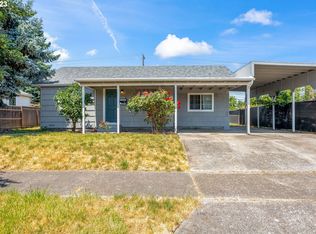 2290 E St, Springfield, OR 97477