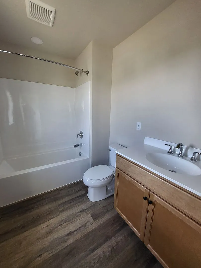 Luxury New Build Townhome in Mount Joy — Photo 2
