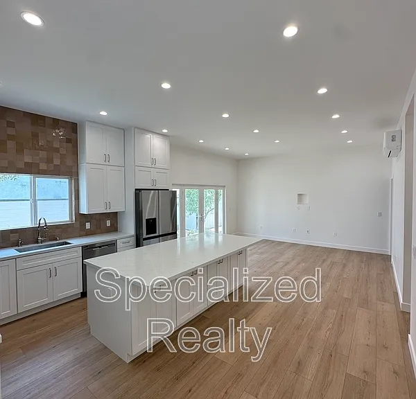 1135 Scofield Dr #A — Photo 6