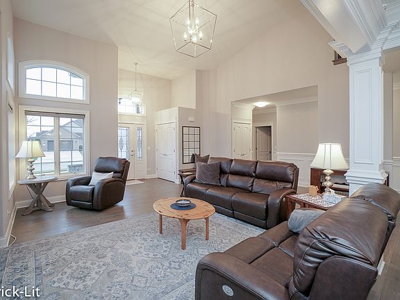 3rd image of 9191 Holland Harbor Cir