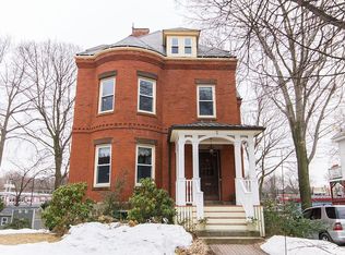 16 Kent Sq #2, Brookline, MA 02446