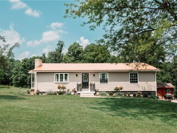 184 Mountain View Rd, Clymer, PA 15728