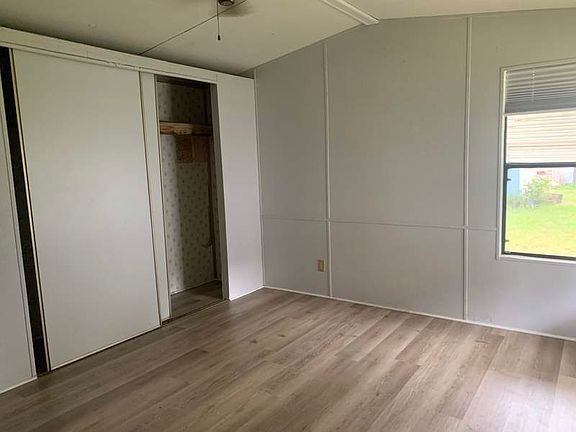 4th image of 503 Shawn Ave #74-V