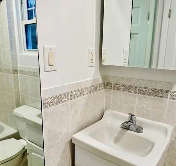 61 Hille Pl — Photo 7