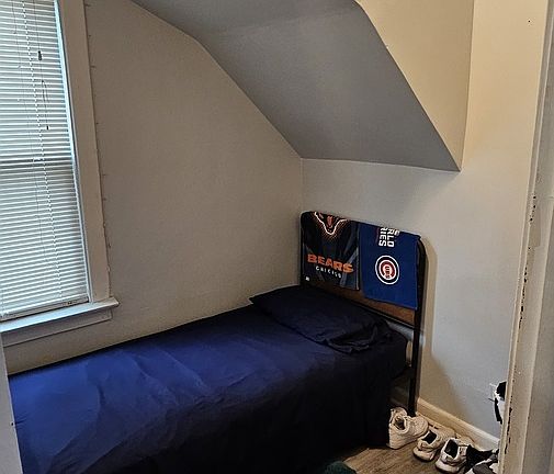 4th image of 9316 S Marquette Ave