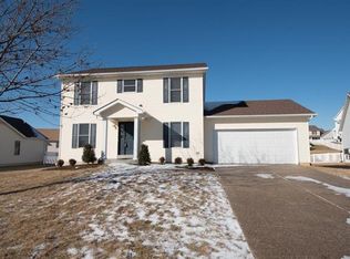 105 Denning Dr, Wentzville, MO 63385