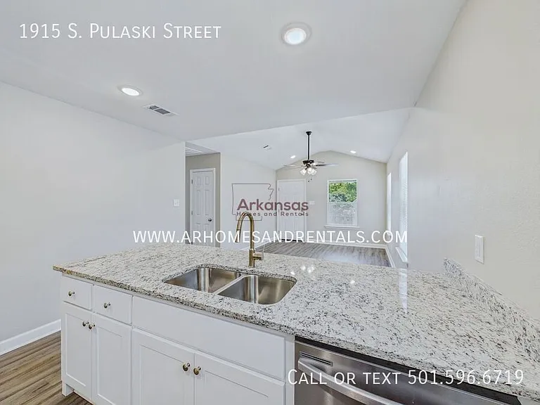 1915 S Pulaski St — Photo 4